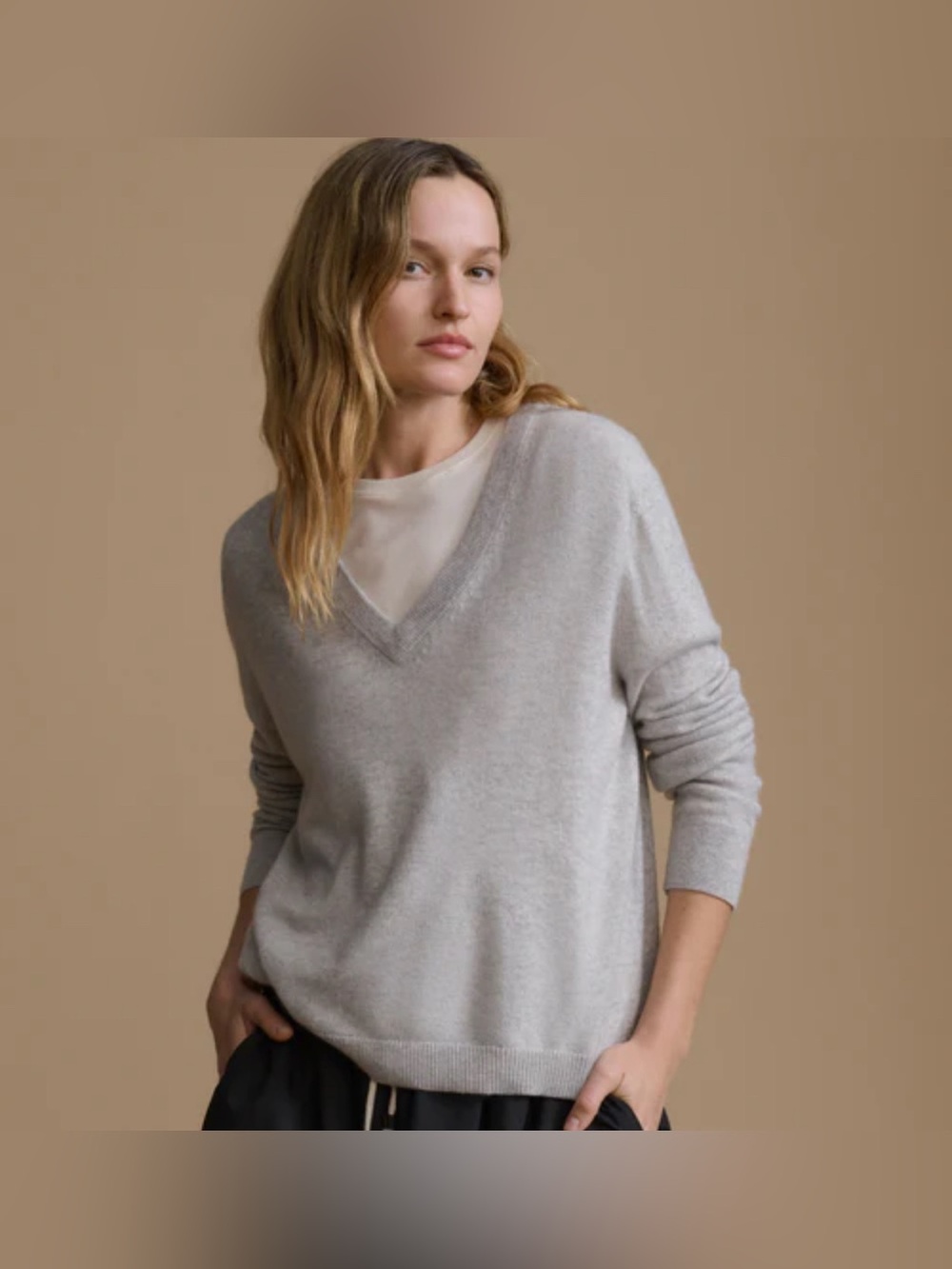 NWT- XL A New Day Gray V-Neck Lightweight Sweater crewneck long sleeve